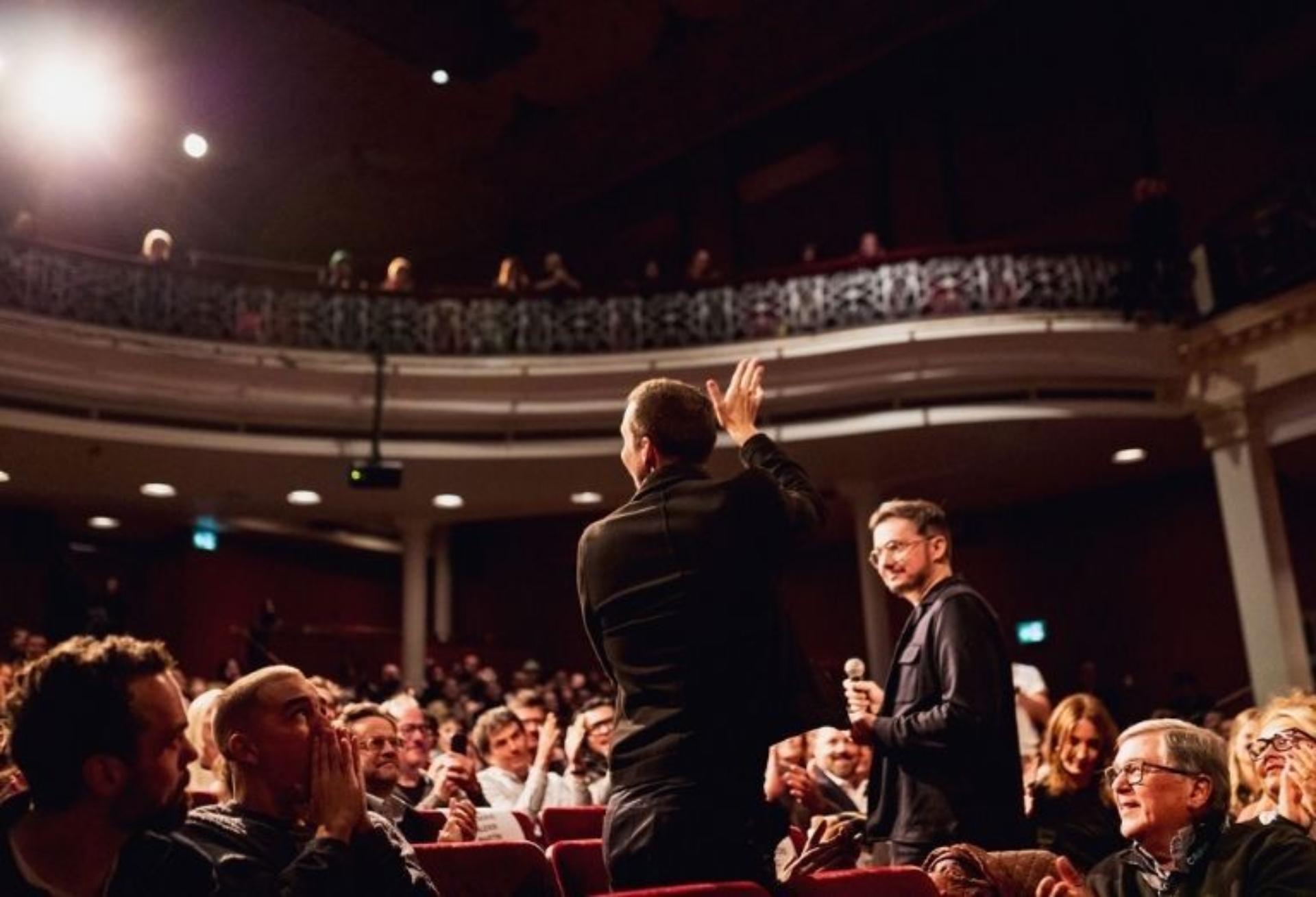 13 PREMIÈRE VIL ET MISÉRABLE ET SOIRÉE CRAVE 5