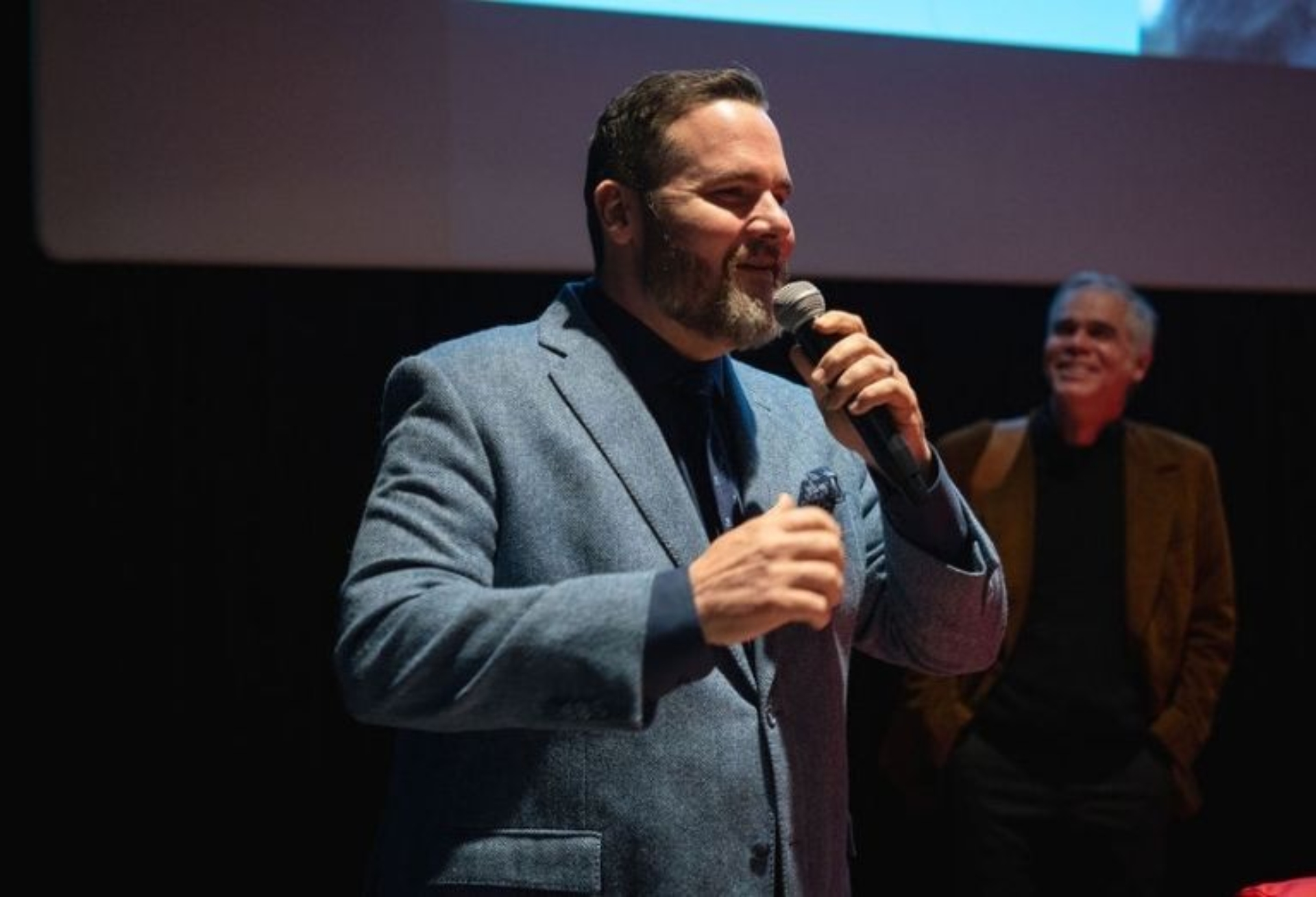 15 PREMIÈRE LA FEMME CACHÉE 2