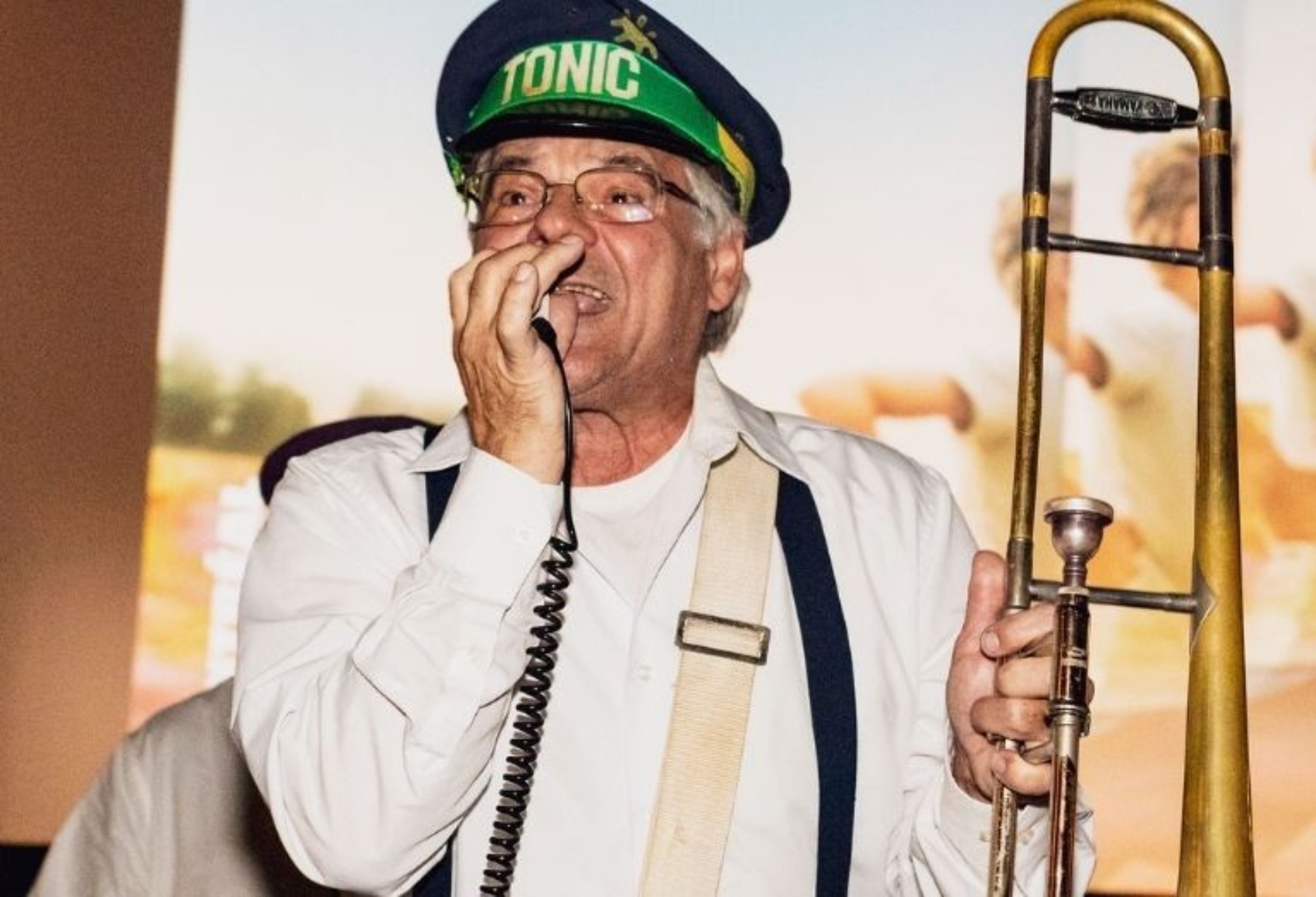 9 première en Fanfare